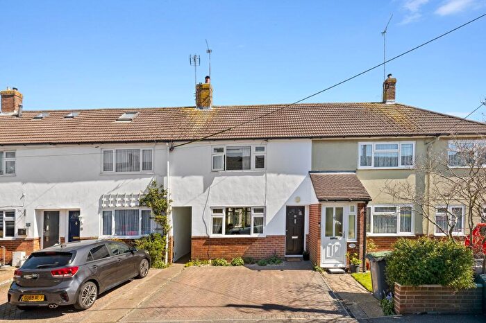 3 Bedroom Terraced House For Sale In Fairfield Road, Burgess Hill, RH15