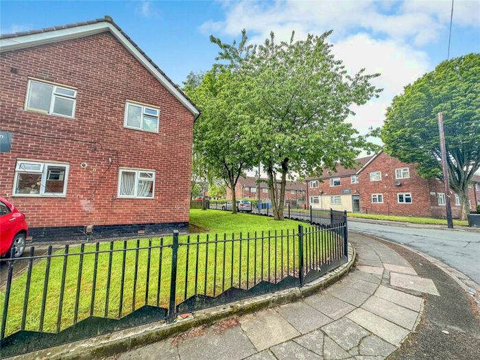 2 Bedroom Flat To Rent In Buckingham Road, Swinton, Manchester, M27