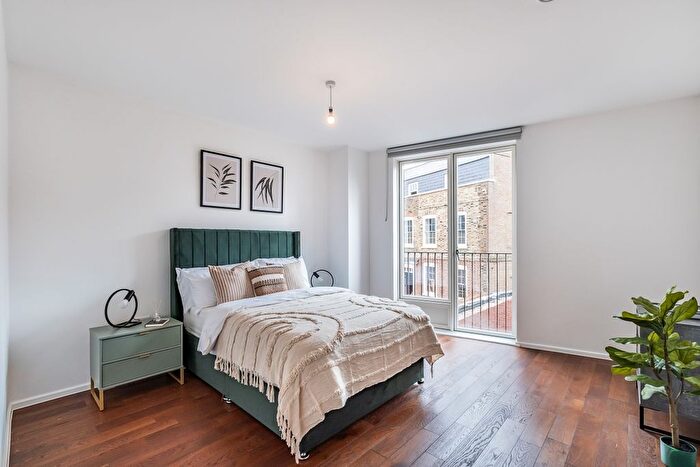 1 Bedroom Flat To Rent In Gransden Avenue, London, E8