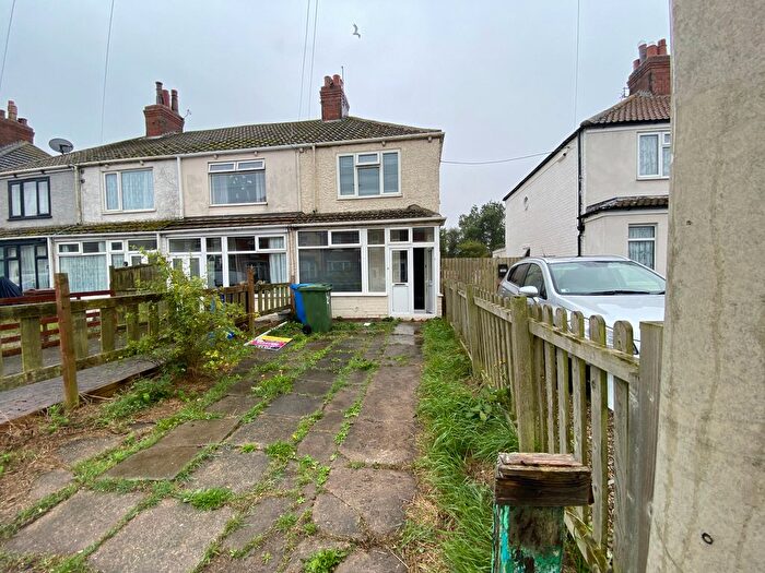 2 Bedroom End Of Terrace House To Rent In Waxholme Road, Withernsea, HU19