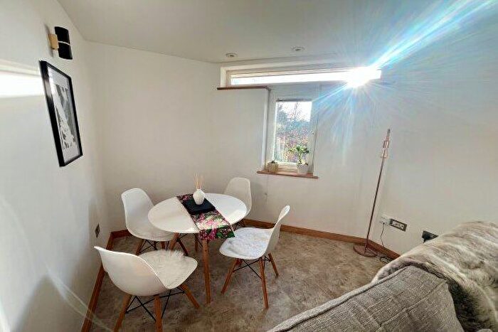 2 Bedroom Flat To Rent In Chaucer Court, Canterbury, CT1