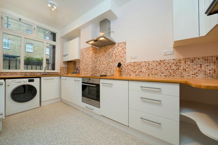 2 Bedroom Flat To Rent In Judd Street, London WC1H