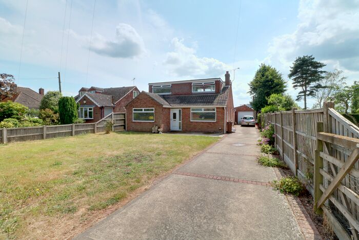 4 Bedroom Detached House For Sale In Brigg Road, Messingham, Scunthorpe, DN17