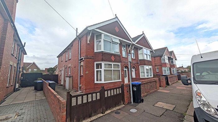 2 Bedroom Flat To Rent In Chatham Road, Worthing, BN11