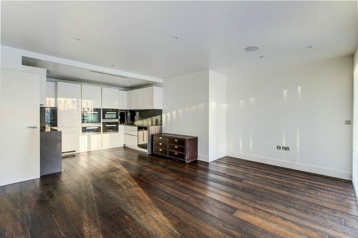3 Bedroom Flat To Rent In Central Avenue, Imperial Wharf, London, SW6