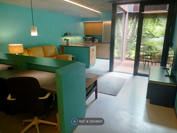 1 Bedroom Flat To Rent In Blenheim Road, Maidenhead, SL6