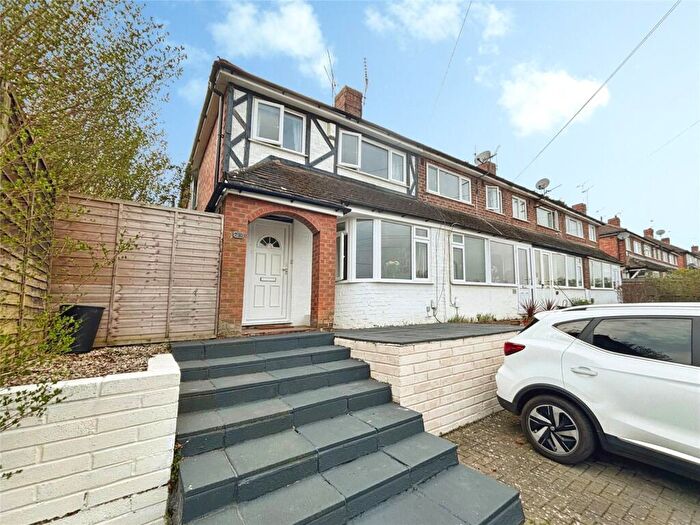 3 Bedroom End Of Terrace House For Sale In Thirlmere Avenue, Tilehurst, Reading, RG30