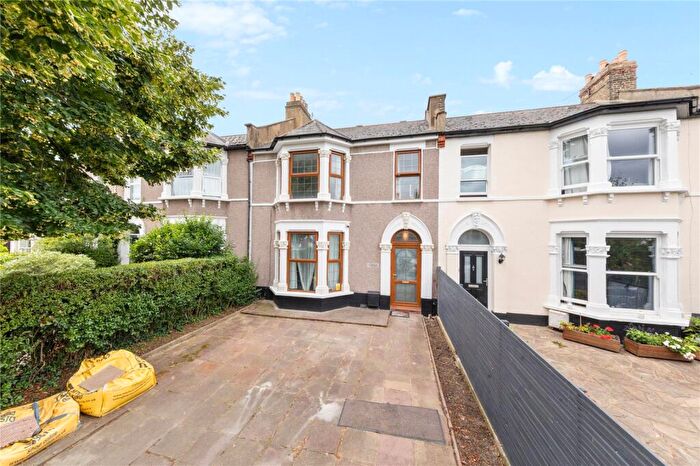 5 Bedroom Terraced House To Rent In Broadfield Road, Catford, London, SE6