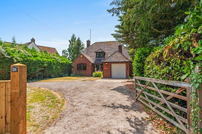 4 Bedroom Detached House To Rent In The Avenue, Worminghall, HP18