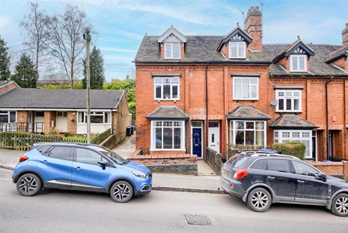 4 Bedroom End Of Terrace House For Sale In Park Vale, Leek, ST13