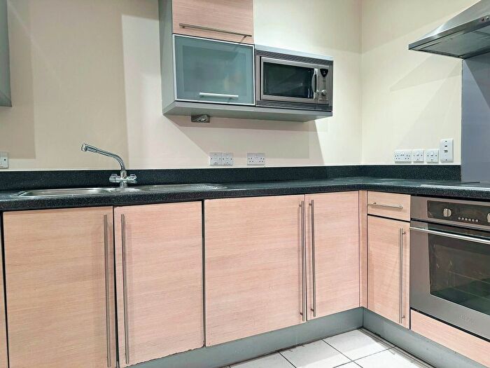 2 Bedroom Flat For Sale In Park Lane, Croydon, CR0