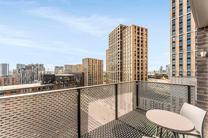 1 Bedroom Flat To Rent In Nautilius Apartments, Jam Lane, London, London, E16