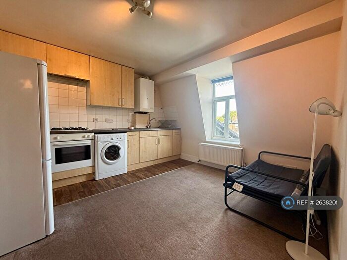 1 Bedroom Flat To Rent In Kentish Town Road, London, NW1