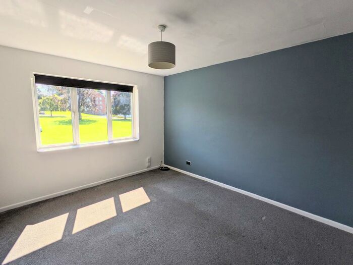 1 Bedroom Flat To Rent In Bell Road, Andover, SP10
