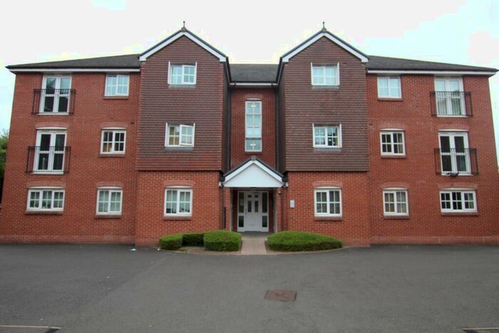 2 Bedroom Flat To Rent In Hendeley Court, Burton-On-Trent, DE14