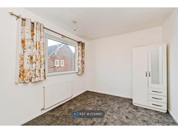 3 Bedroom Semi Detached House To Rent In Wythenshawe Road, Manchester, M23