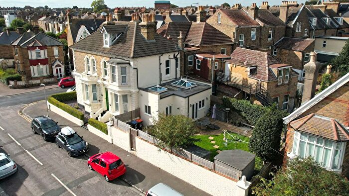 5 Bedroom Detached House For Sale In Duncan Road, Ramsgate, CT11