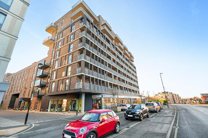 1 Bedroom Apartment To Rent In Slough, Berkshire, SL1