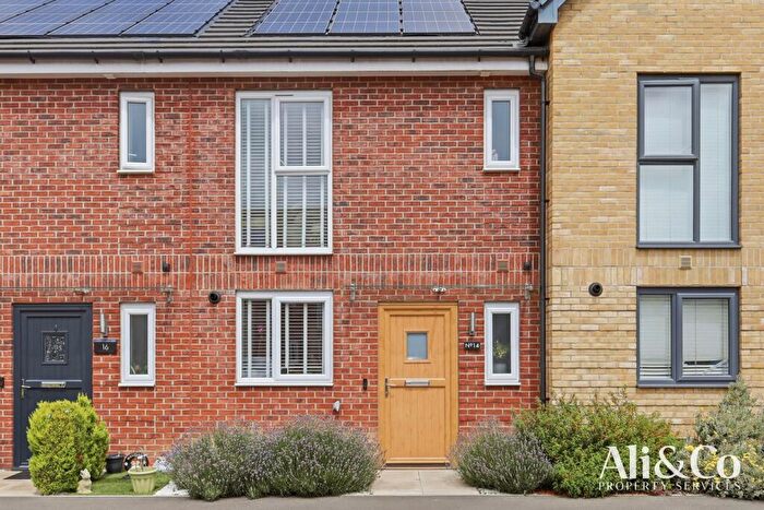 2 Bedroom Terraced House For Sale In Dovestone Close, Grays, RM20