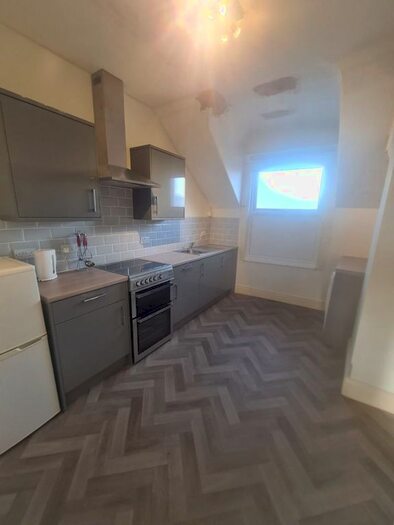 1 Bedroom Flat To Rent In Abergele Road, Colwyn Bay, LL29