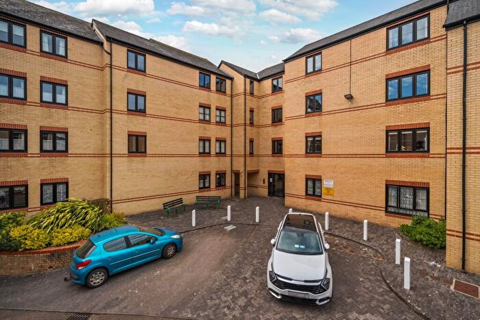 2 Bedroom Apartment For Sale In Alexandra Court, Alexandra Road, Barnstaple, Devon, EX32
