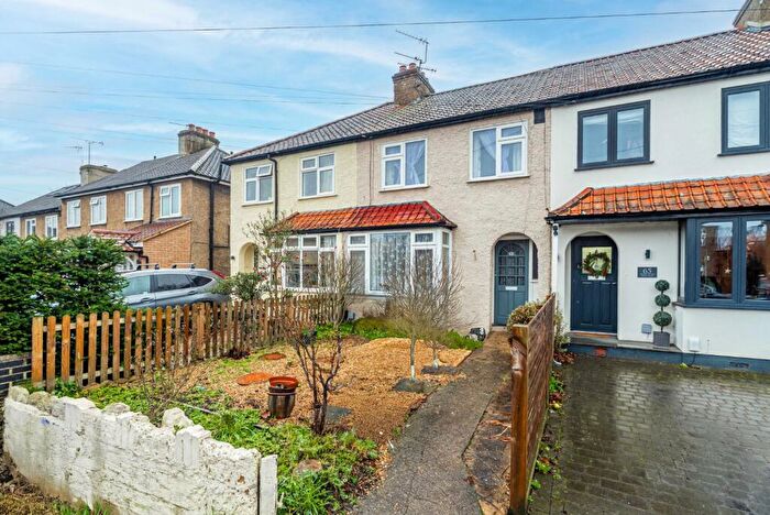 2 Bedroom Terraced House For Sale In Leyland Avenue, St. Albans, Hertfordshire, AL1