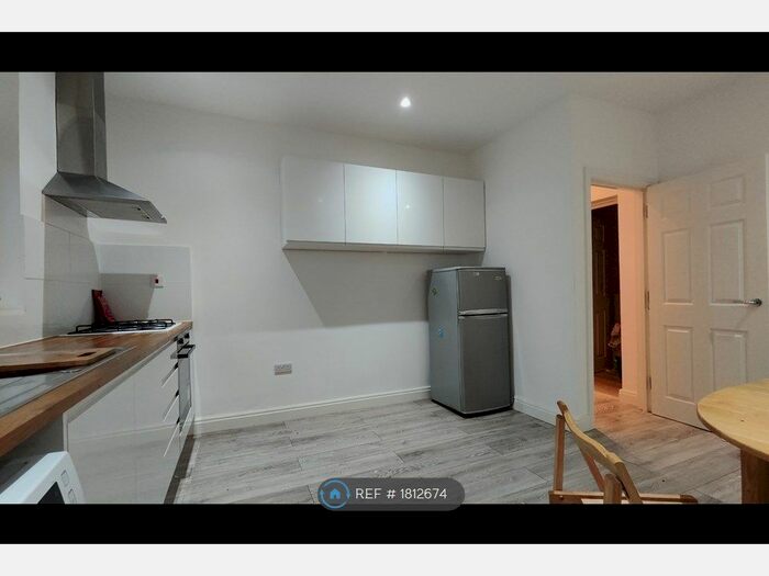 1 Bedroom Flat To Rent In Ilkeston Road, Nottingham, NG7