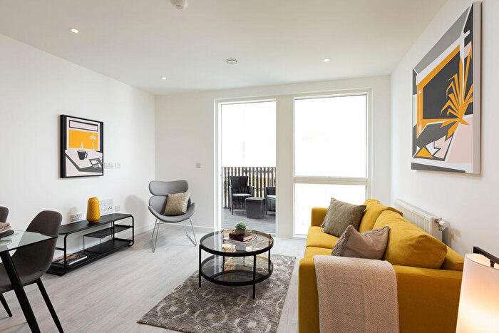 1 Bedroom Apartment For Sale In Tiltman Avenue, DA9