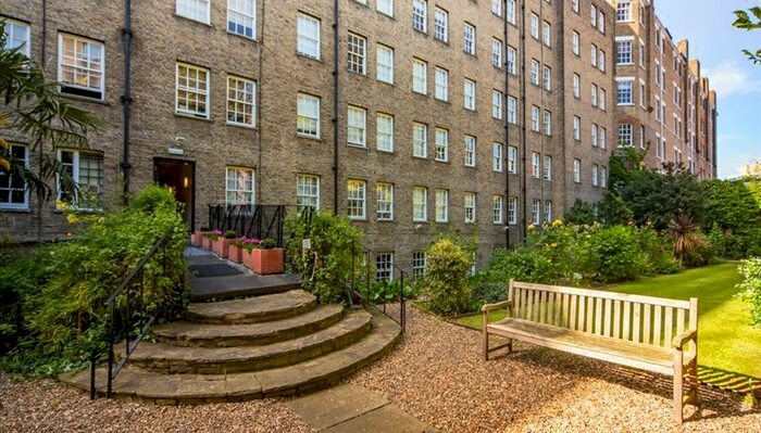 2 Bedroom Flat To Rent In Fulham Road, Chelsea, London, SW3