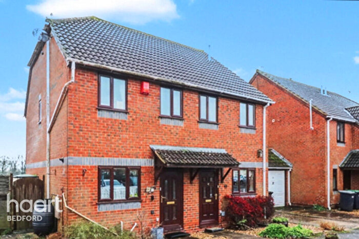 2 Bedroom Terraced House For Sale In The Hawthorns, Bedford, MK43