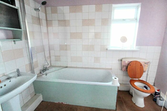 3 Bedroom Terraced House For Sale In Queenborough Road, Minster On Sea, Sheerness, Kent, ME12