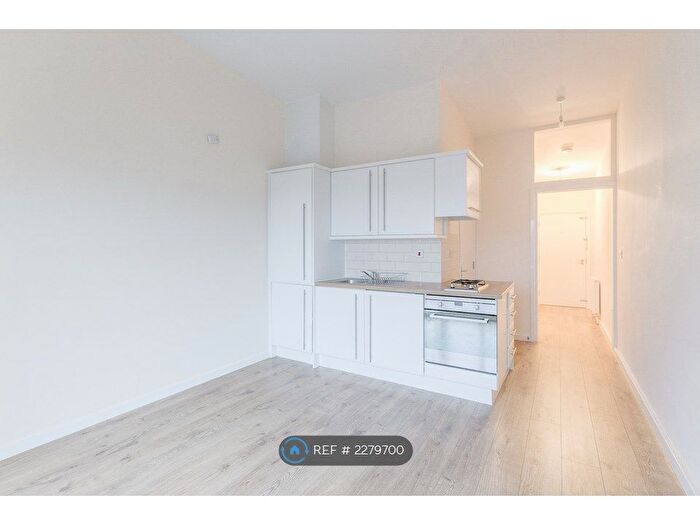 1 Bedroom Flat To Rent In School Lane, Kettering, NN16