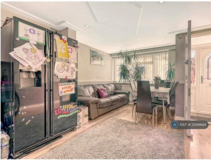 2 Bedroom Terraced House To Rent In Long Riding, Basildon, SS14