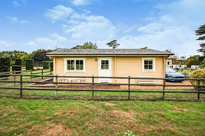 2 Bedroom Lodge To Rent In Sandridge Park, Sandridge Common, SN12