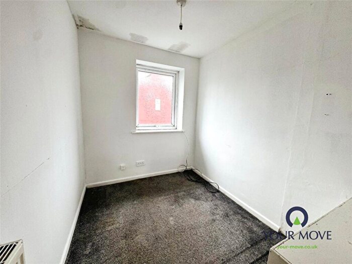 3 Bedroom Terraced House For Sale In Lord Street, Darwen, Lancashire, BB3