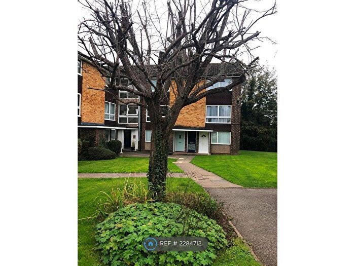 2 Bedroom Flat To Rent In Wokingham Road, Bracknell, RG42