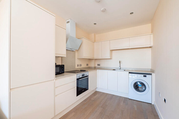 1 Bedroom Apartment To Rent In Cleeve Road, Leatherhead, Surrey, KT22