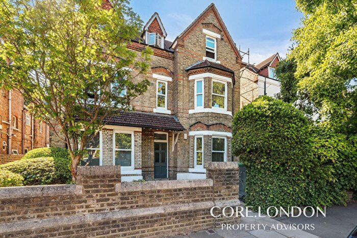 1 Bedroom Flat For Sale In Grange Park, London, W5