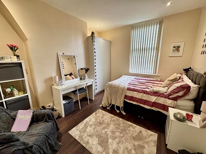 4 Bedroom House To Rent In Kenyon Road, Liverpool, L15