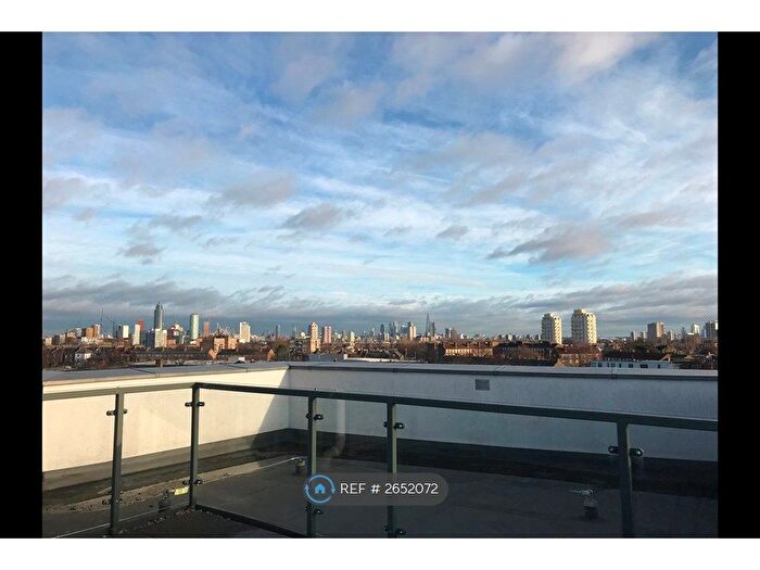 1 Bedroom Flat To Rent In Bicycle Mews, London, SW4