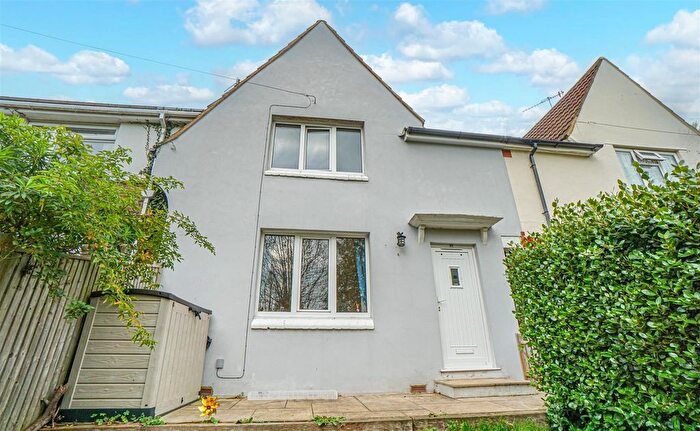 3 Bedroom Terraced House For Sale In Bembrook Road, Hastings, TN34