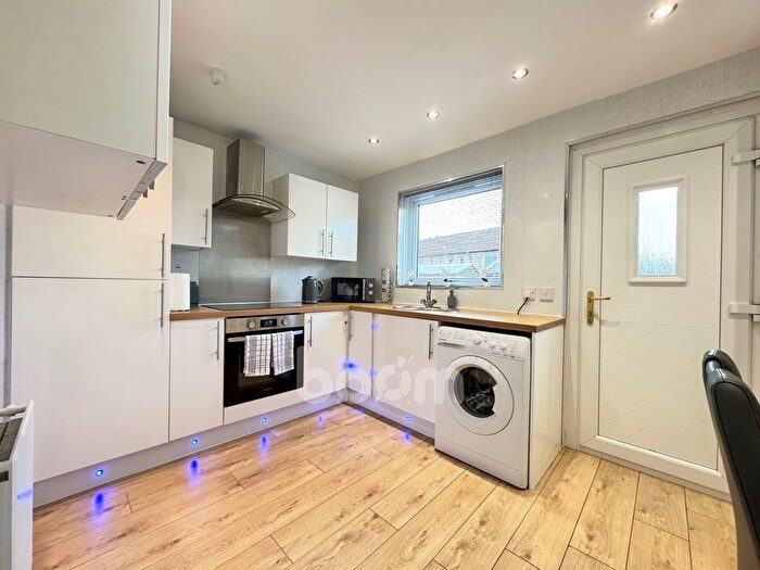 1 Bedroom Semi-Detached Bungalow For Sale In Rowan Place, Beith, KA15