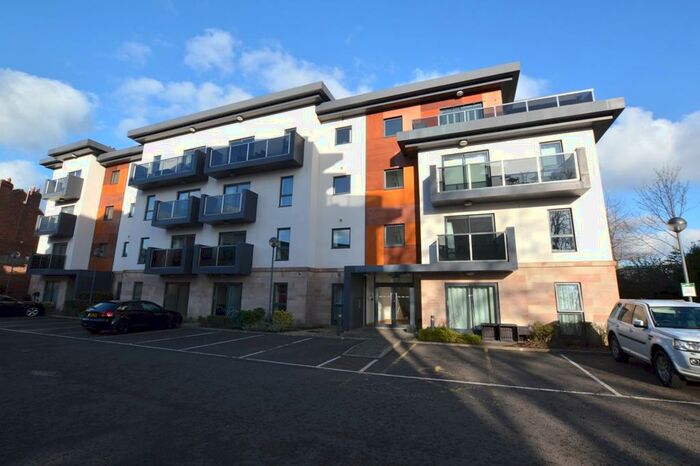 2 Bedroom Apartment To Rent In Hall View, Chatsworth Road, Chesterfield, S40
