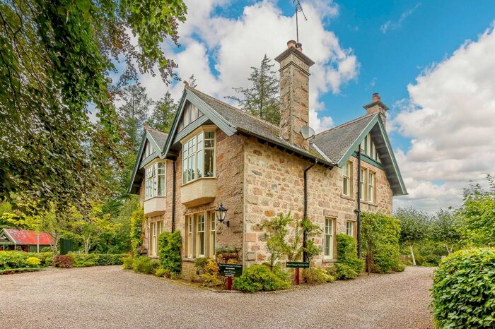 6 Bedroom Detached House For Sale In The Old Minister's House, Inverdruie, Aviemore, PH22
