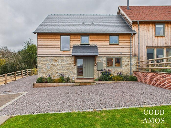 3 Bedroom Semi Detached House For Sale In The Barn Yard, Woonton, Hereford, HR3