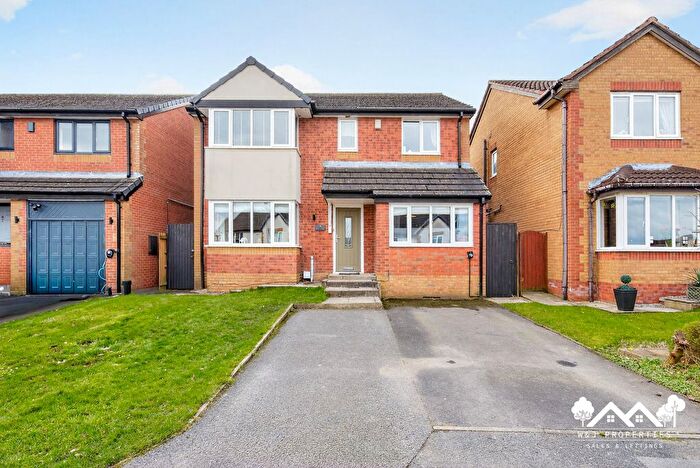 4 Bedroom Detached House For Sale In Campbell Close, Fernhurst, Blackburn, BB2