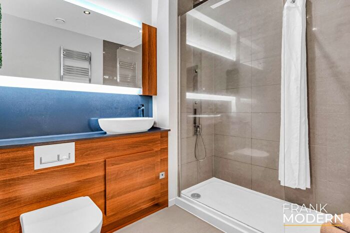 2 Bedroom Flat For Sale In East Station Road, Fletton Quays, PE2