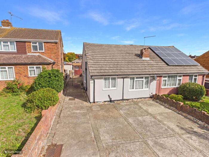 2 Bedroom Semi-Detached Bungalow For Sale In Winston Road, Strood, Rochester, ME2