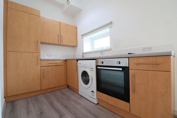 1 Bedroom Flat To Rent In Victoria House, - Tudor Street, Riverside, Cardiff, CF11