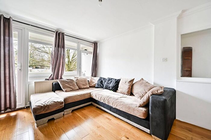 1 Bedroom Flat To Rent In Fontley Way, Putney, London, SW15